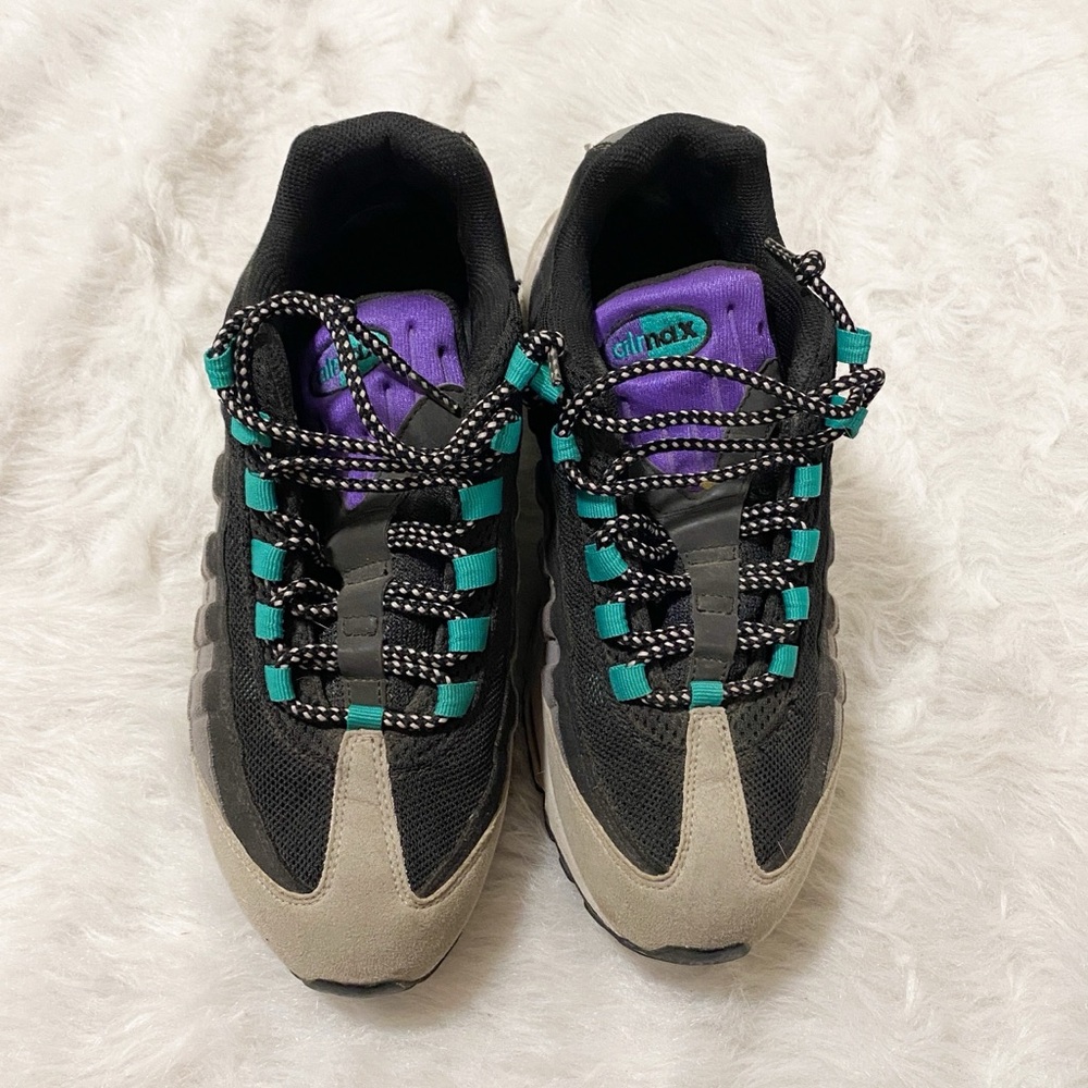 Nike Air Max 95 - Black, Gray, and Purple 2010 y2k sneakers - Picture 2 of 5
